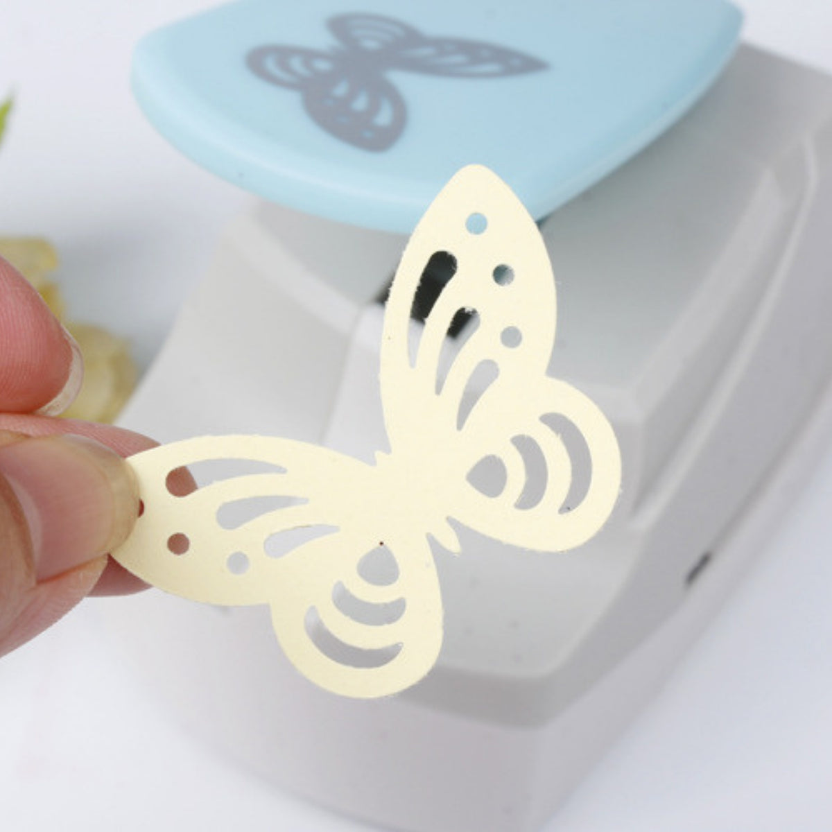 Hollow Butterfly Pattern Handheld Press Embossing Tool 10