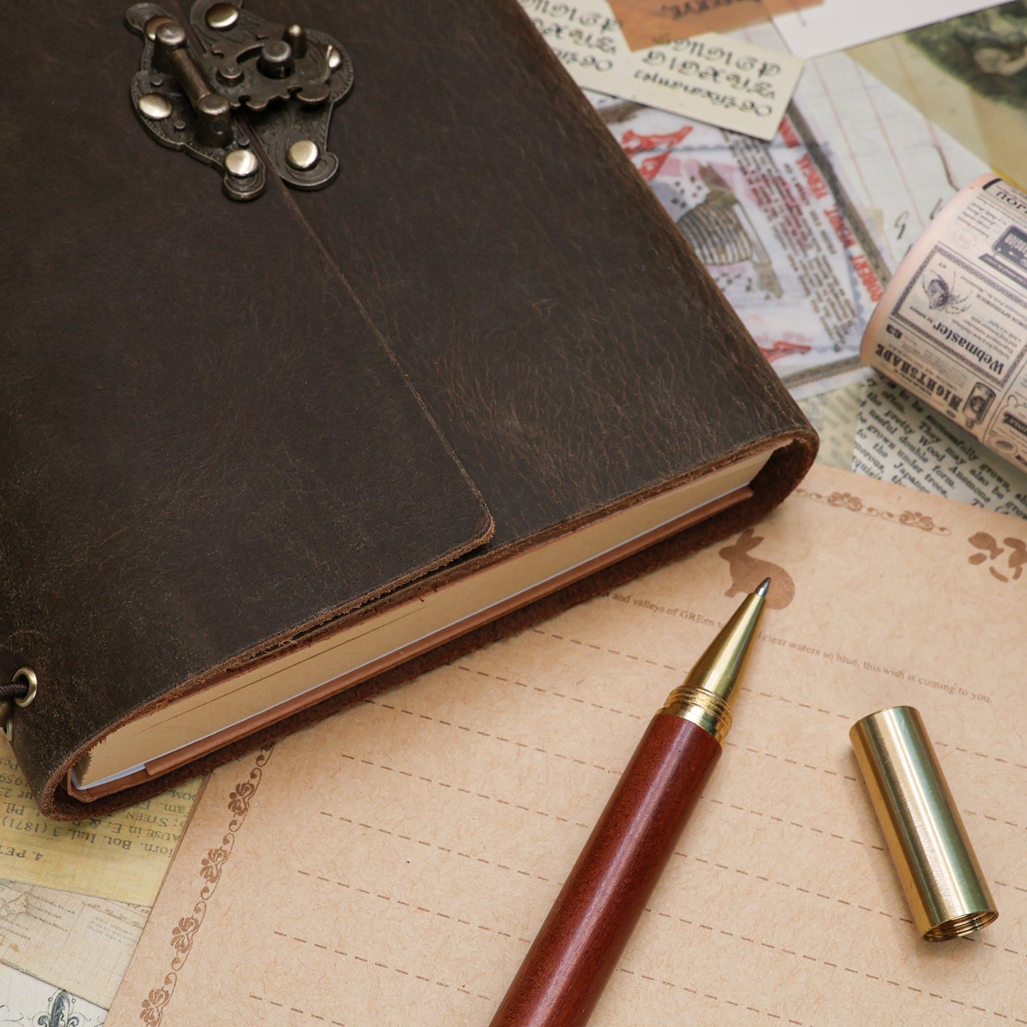 Retro Leather Handmade First-layer Cowhide Crazy Horse  Notebook With Lock 2