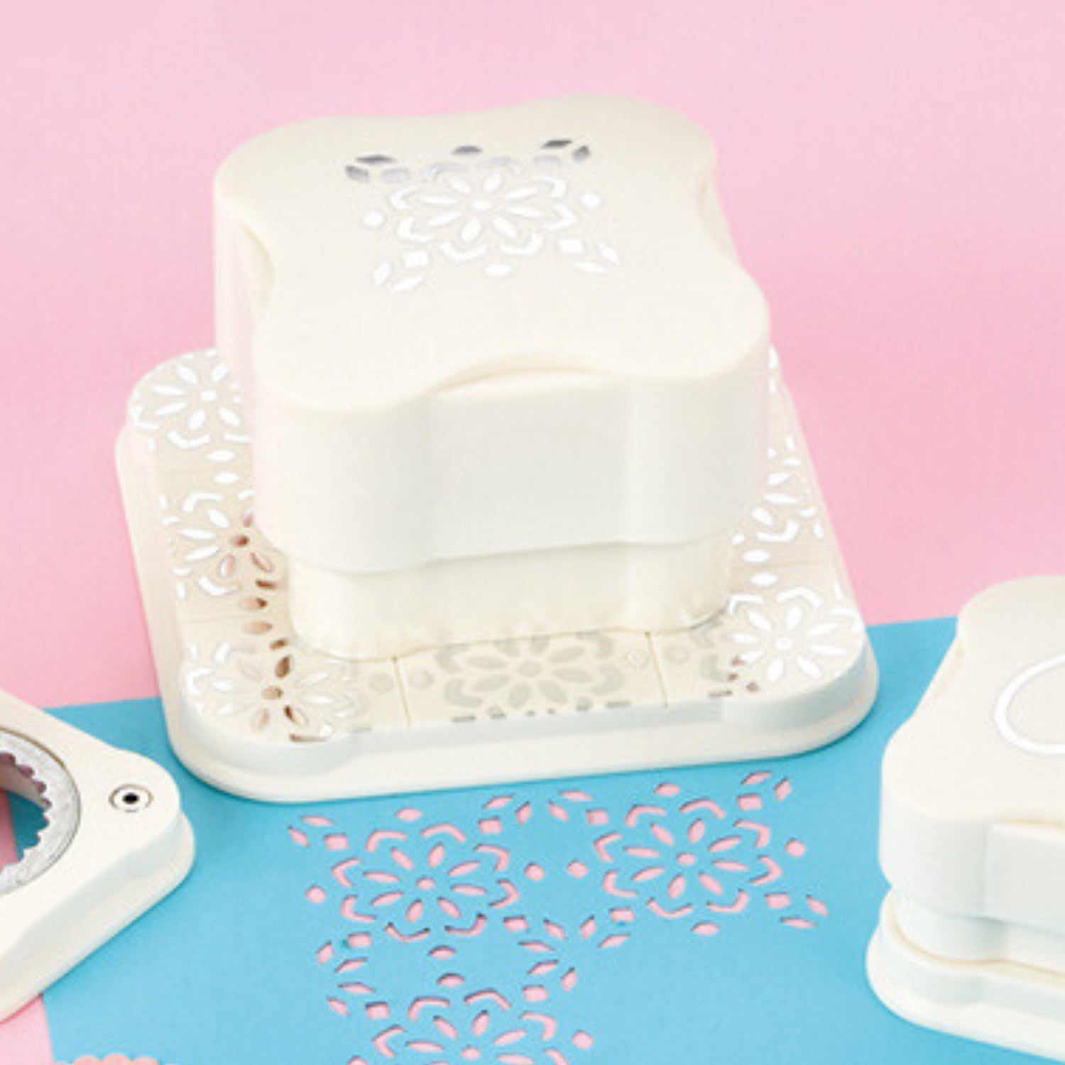 Square Continuous Pressing Lace Strong Magnetic Embossing Machine 5