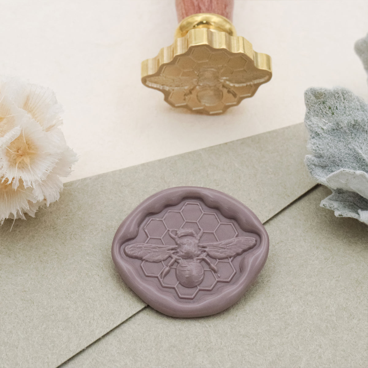 Bee Wax Seal Stamp 3D Embossed Bee Stamp Sealing Kit for Wedding Letter