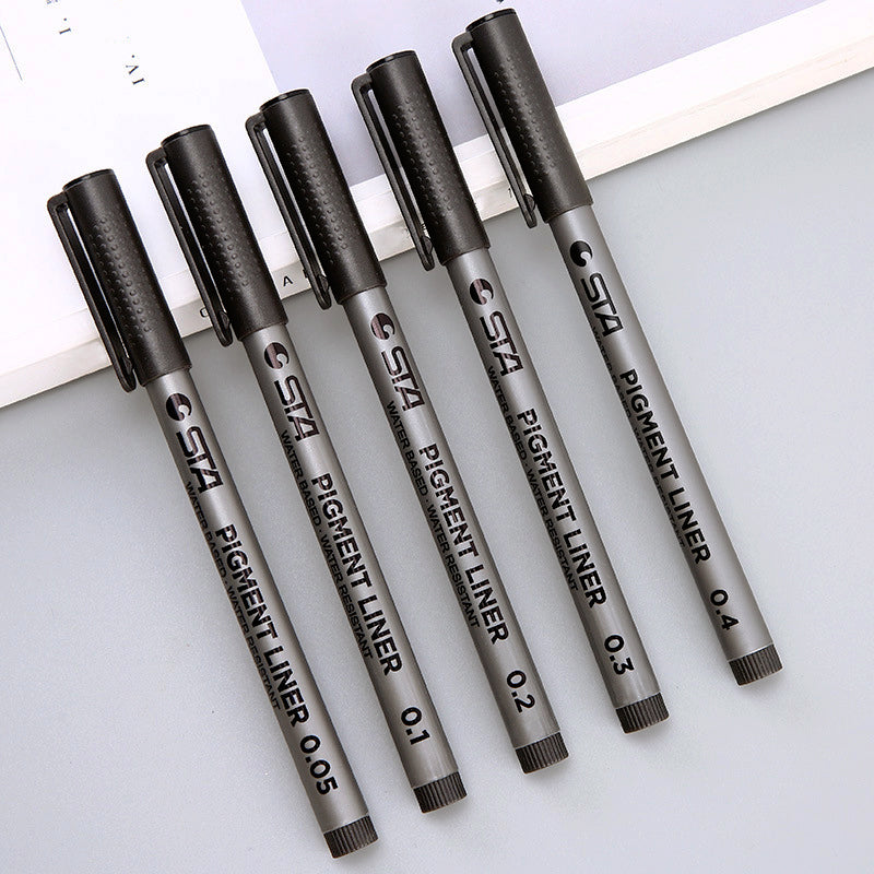 Professional drawing fine line pen set, color micron pen, black  high-quality fine line pen, used for comic drawing art signature creation.